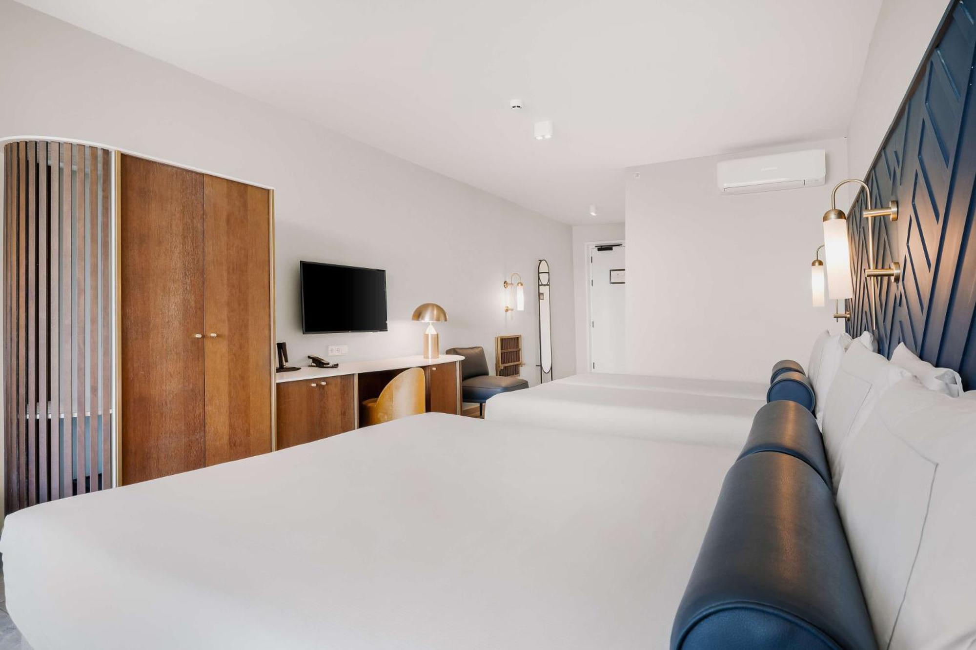 Mangrove Beach Corendon Curacao All-Inclusive Resort, Curio By Hilton 빌렘스타트 외부 사진