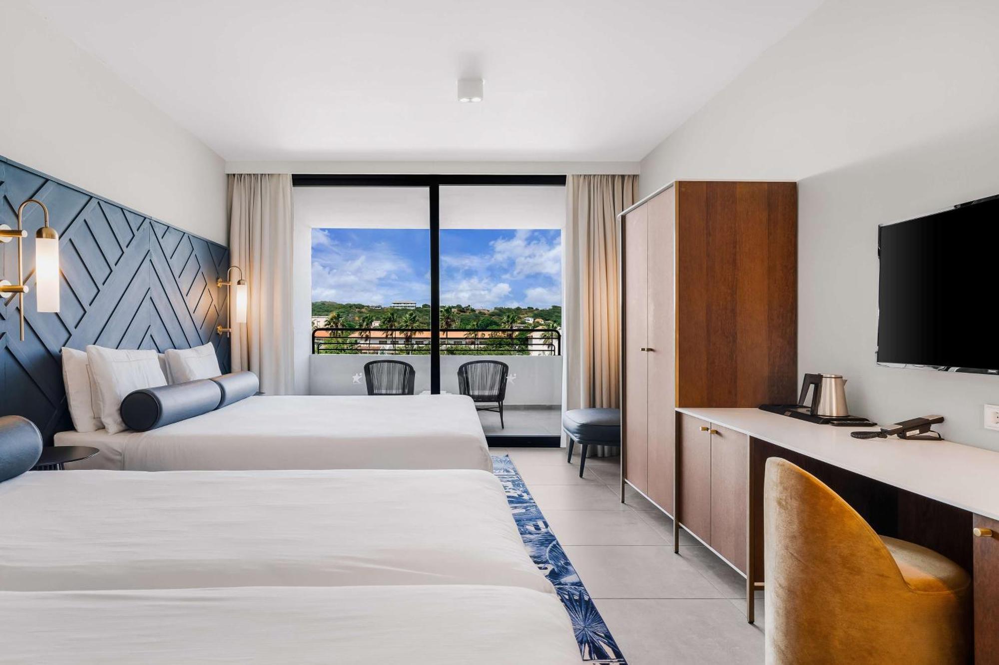 Mangrove Beach Corendon Curacao All-Inclusive Resort, Curio By Hilton 빌렘스타트 외부 사진