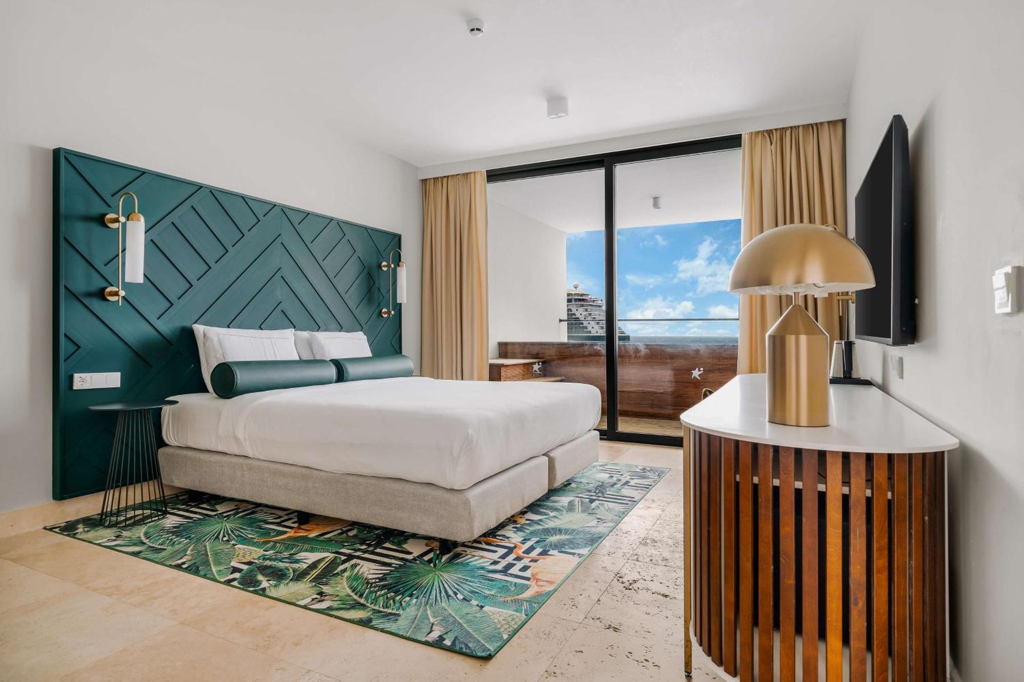 Mangrove Beach Corendon Curacao All-Inclusive Resort, Curio By Hilton 빌렘스타트 외부 사진