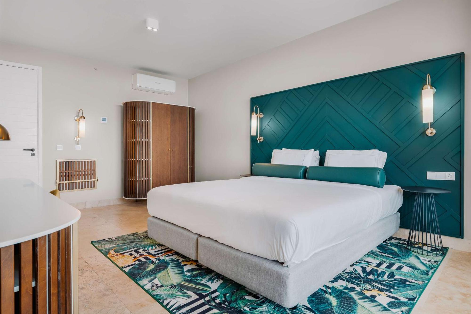 Mangrove Beach Corendon Curacao All-Inclusive Resort, Curio By Hilton 빌렘스타트 외부 사진