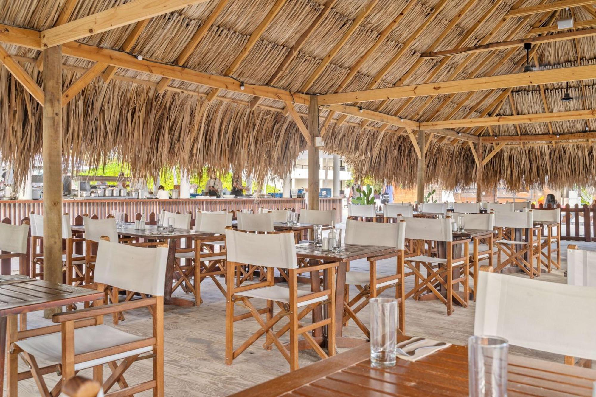 Mangrove Beach Corendon Curacao All-Inclusive Resort, Curio By Hilton 빌렘스타트 외부 사진