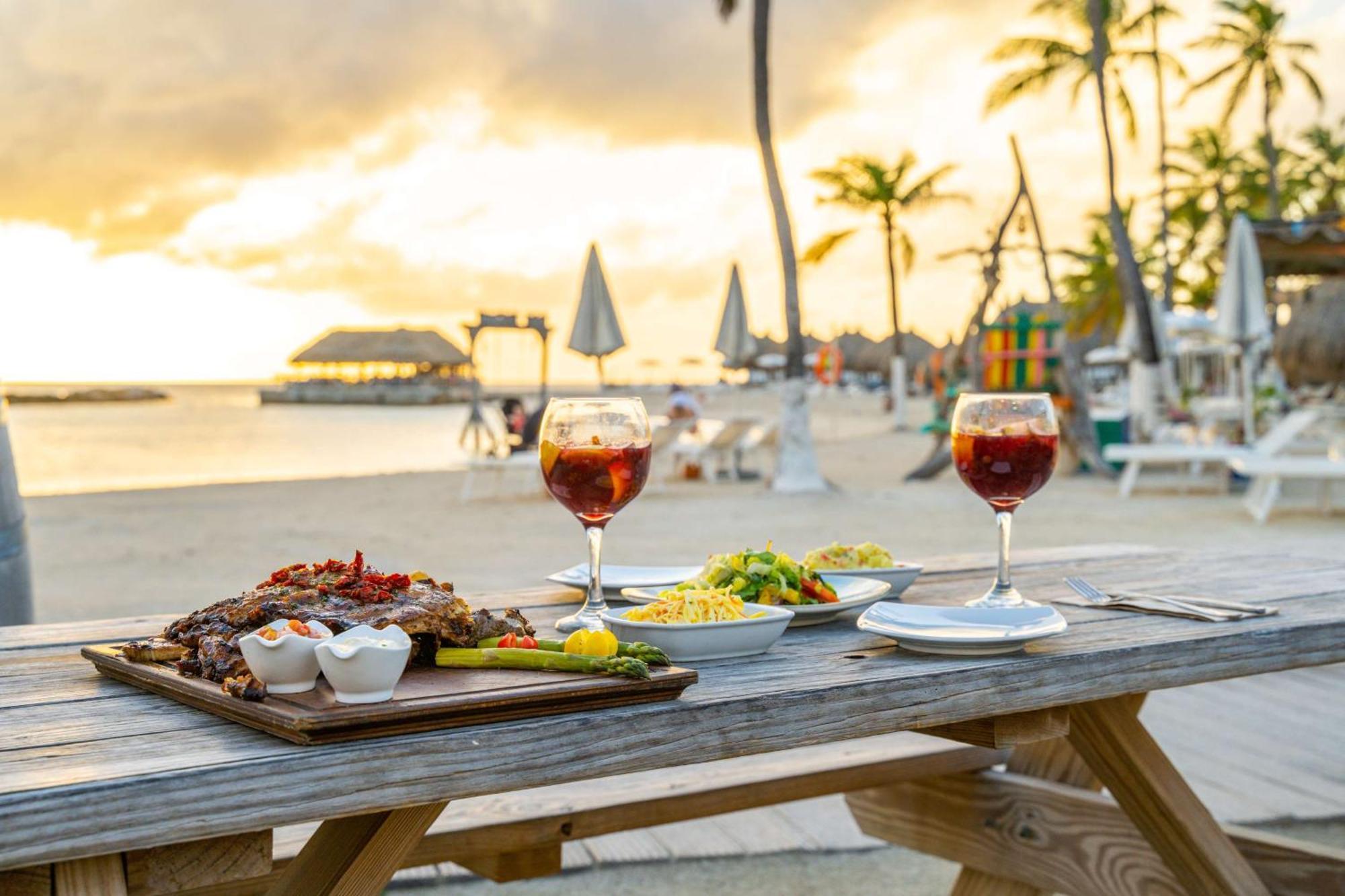 Mangrove Beach Corendon Curacao All-Inclusive Resort, Curio By Hilton 빌렘스타트 외부 사진