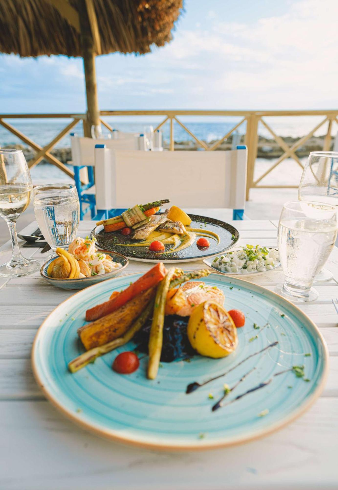 Mangrove Beach Corendon Curacao All-Inclusive Resort, Curio By Hilton 빌렘스타트 외부 사진